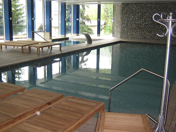 Hotel Carlton St. Moritz · Fotografia dall’archivio Marmi di Carrara