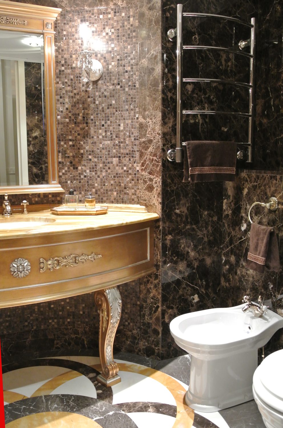 مسكن في سانت بطرسبرغ · صورة من أرشيف مارمي دي كارارا