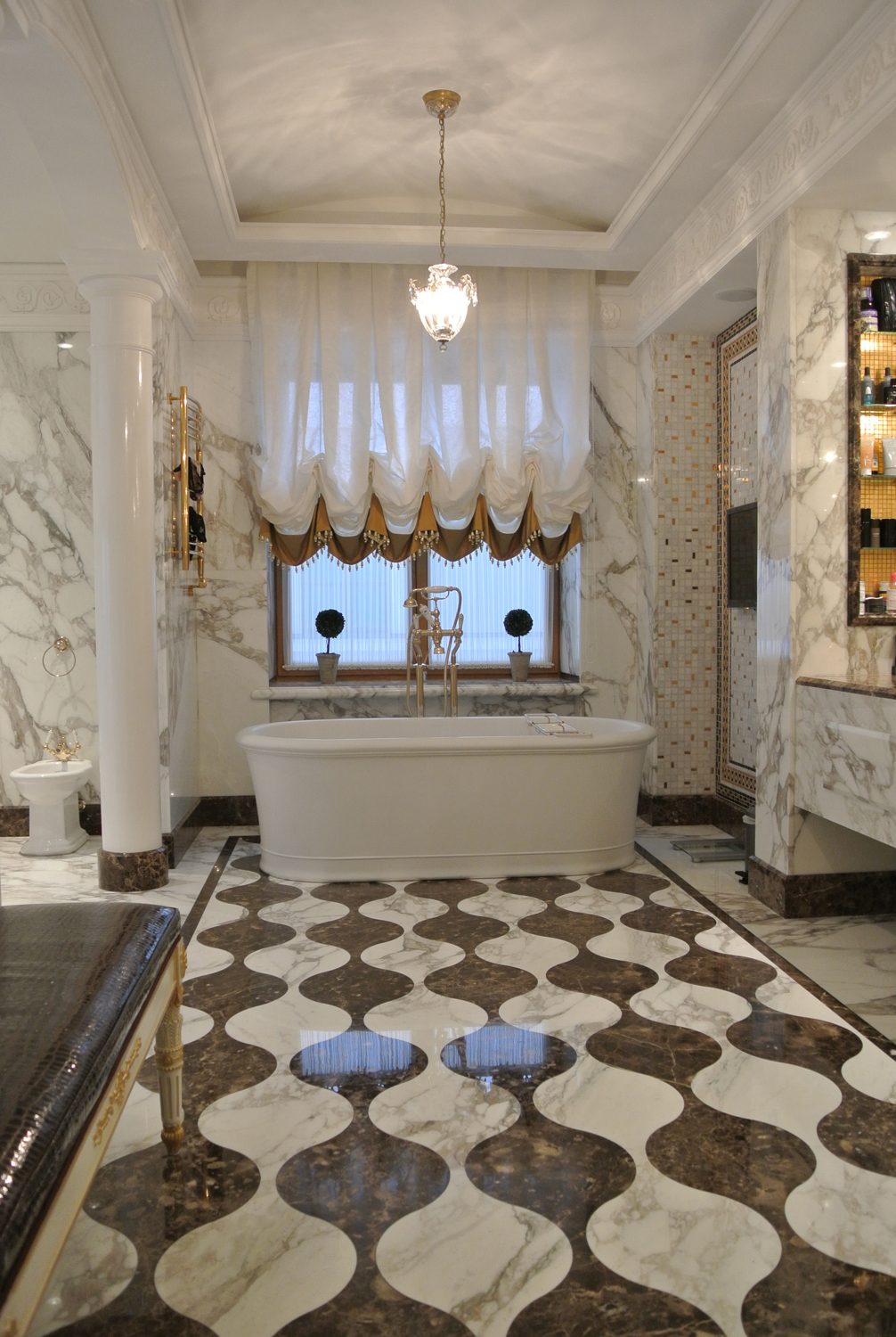 مسكن في سانت بطرسبرغ · صورة من أرشيف مارمي دي كارارا