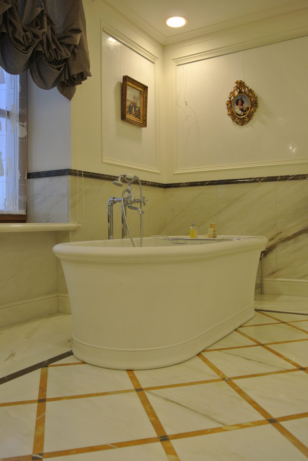 مسكن في سانت بطرسبرغ · صورة من أرشيف مارمي دي كارارا